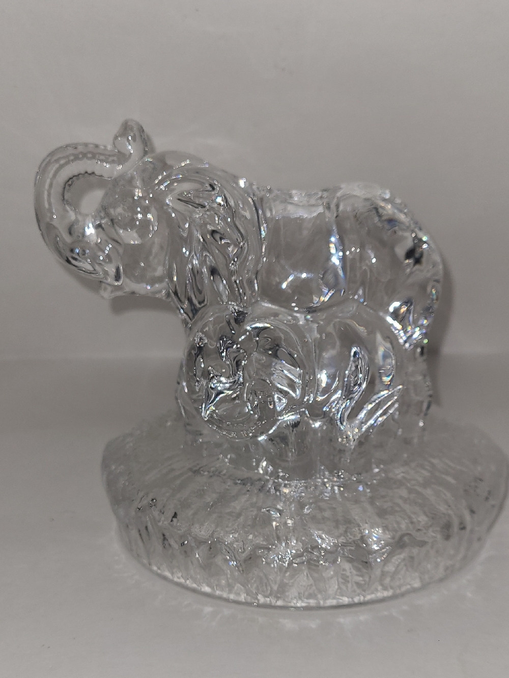 Oneida Crystal Mama And Baby Elephants